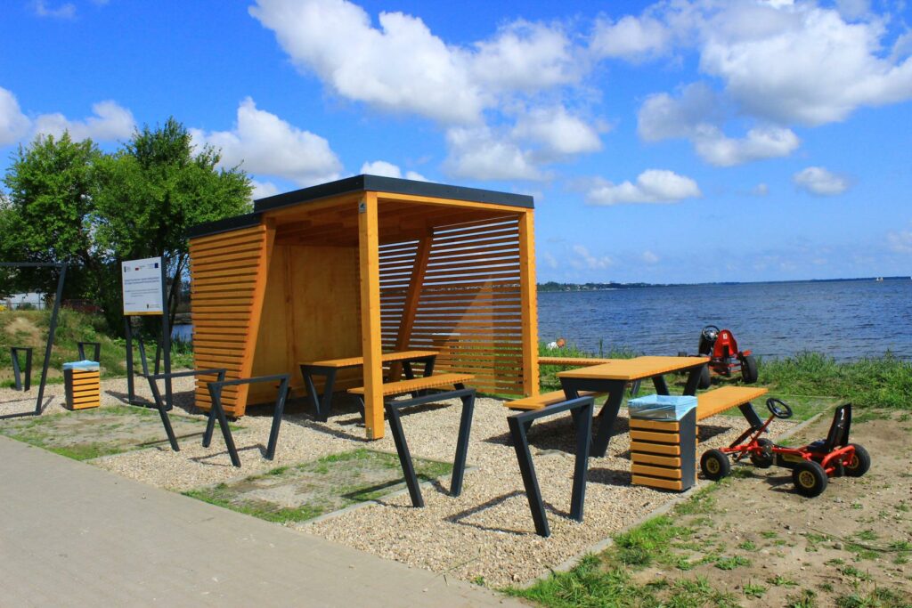 Nowe miejsca postojowego dla rowerzystów w Pucku