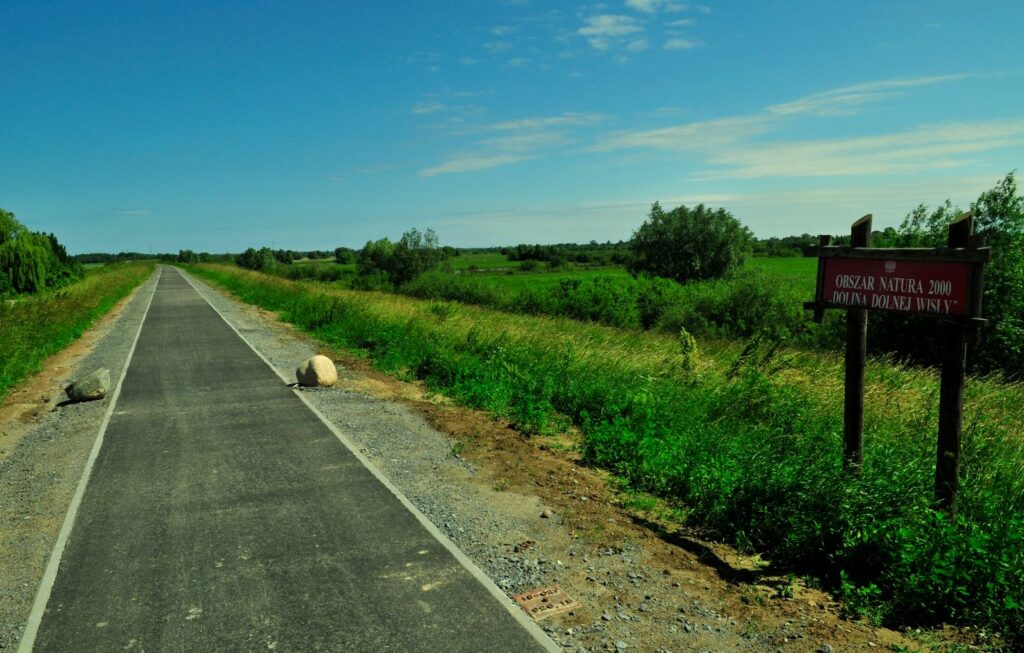 Pomorskie Trasy Rowerowe w Cedrach Wielkich na finiszu