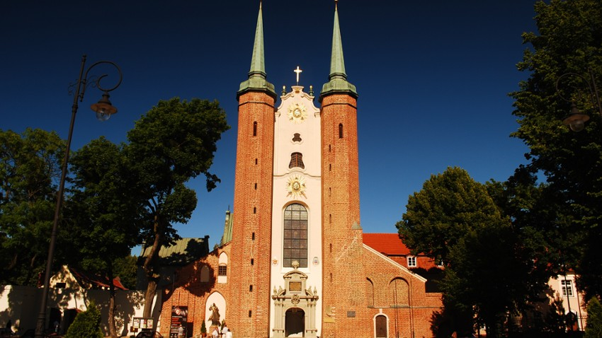 WYKŁADY OTWARTE :„Z myślą o Katedrze Notre Dame…historia i dzieje Katedry Oliwskiej i Katedry Pelplińskiej”