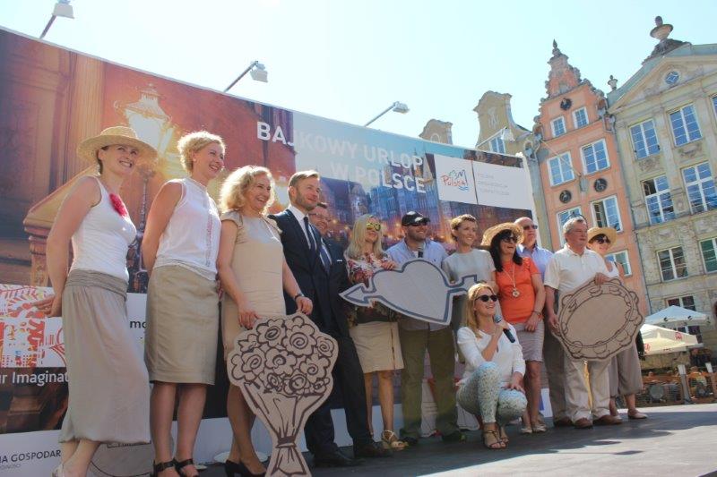 Romeo i Julia” przy Fontannie Neptuna, czyli pomorska odsłona kampanii Polskiej Organizacji Turystycznej „Bajkowy urlop w Polsce”!